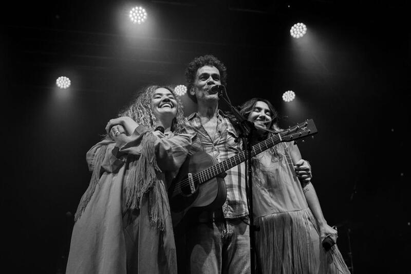 O cantor Nando Reis e o duo AnaVitória sobem ao palco do Palácio Sunset, em São José dos Campos no próximo dia 15 de julho