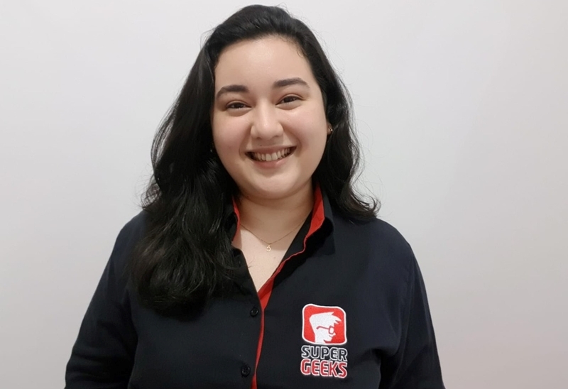 Em comemoração aos 8 anos da SuperGeeks, escola de robótica e computação lança Curso Grátis de Roblox